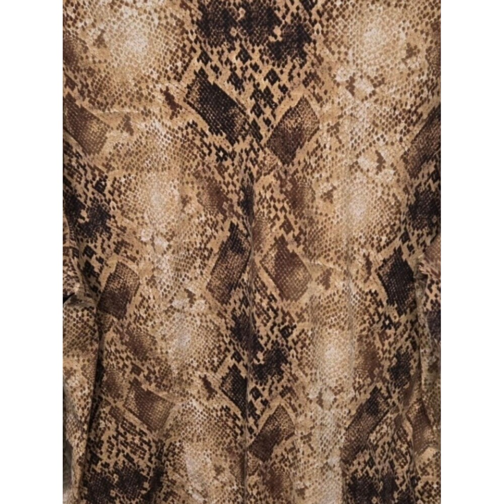 Lane Bryant Brown Tan Snakeskin Button‑Front Shirt – Size 22/24 – EUC - Picture 7 of 8